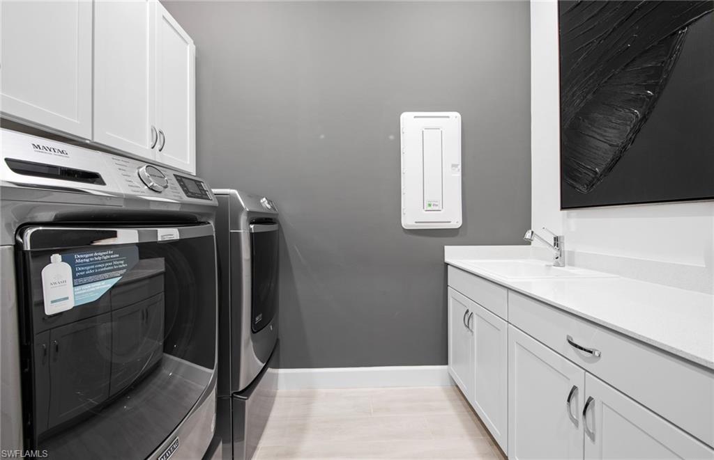 1933 Don Benito Way Property Photo 23