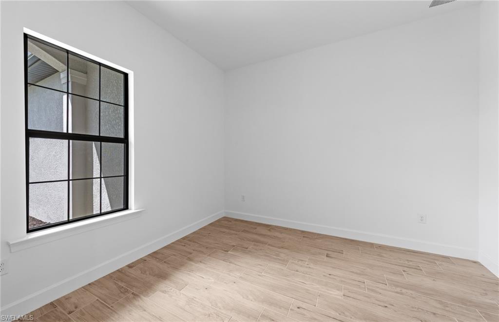 1933 Don Benito Way Property Photo 27