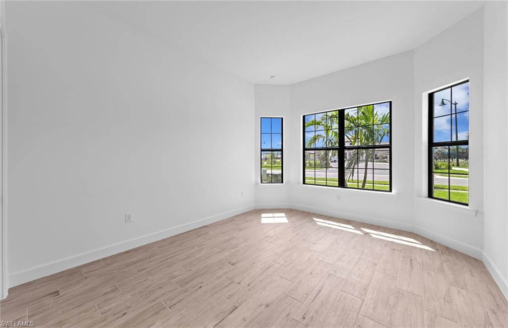 1933 Don Benito Way Property Photo 28