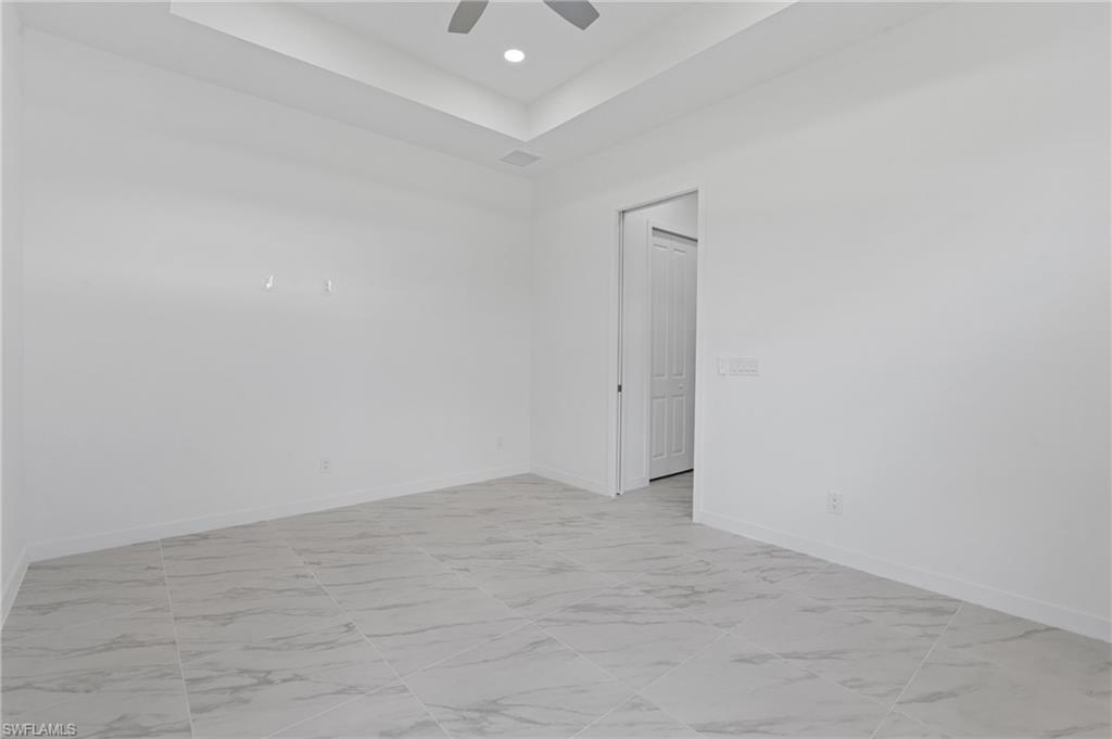710 Eisenhower Blvd Property Photo 19