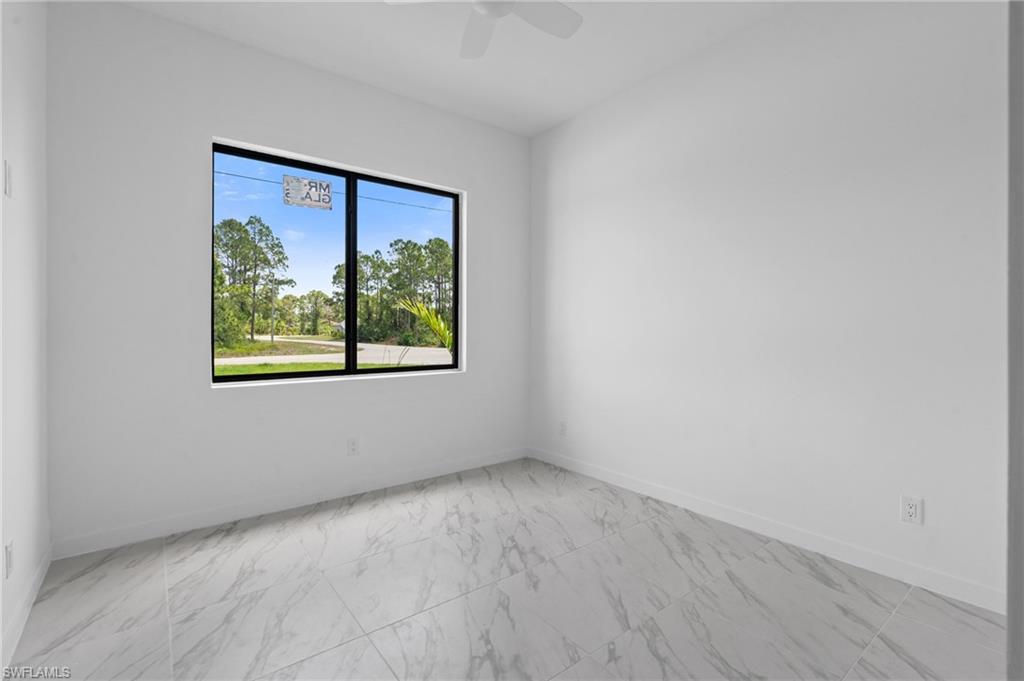 710 Eisenhower Blvd Property Photo 23