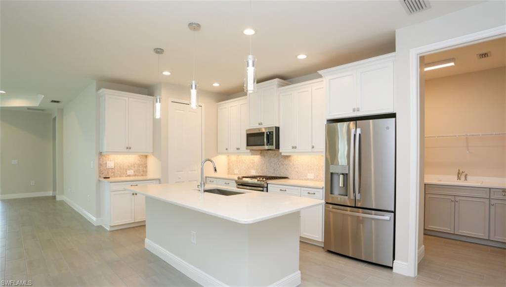 2428 Ariane Dr Property Photo 1