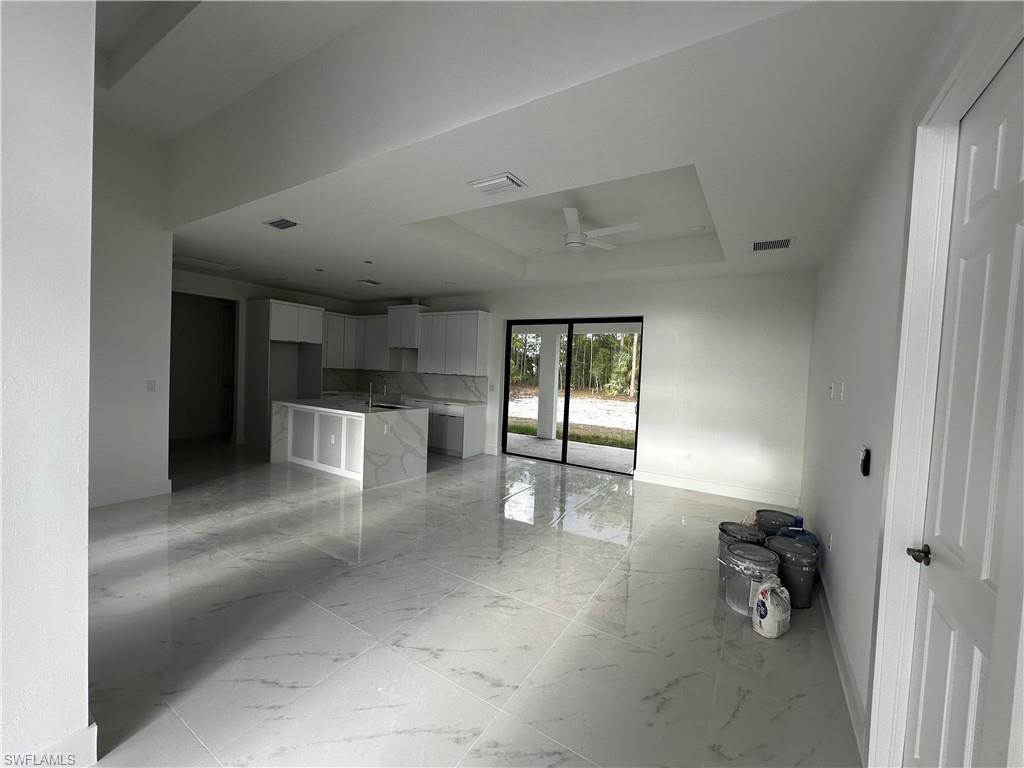 1310 Acacia Ave Property Photo 6