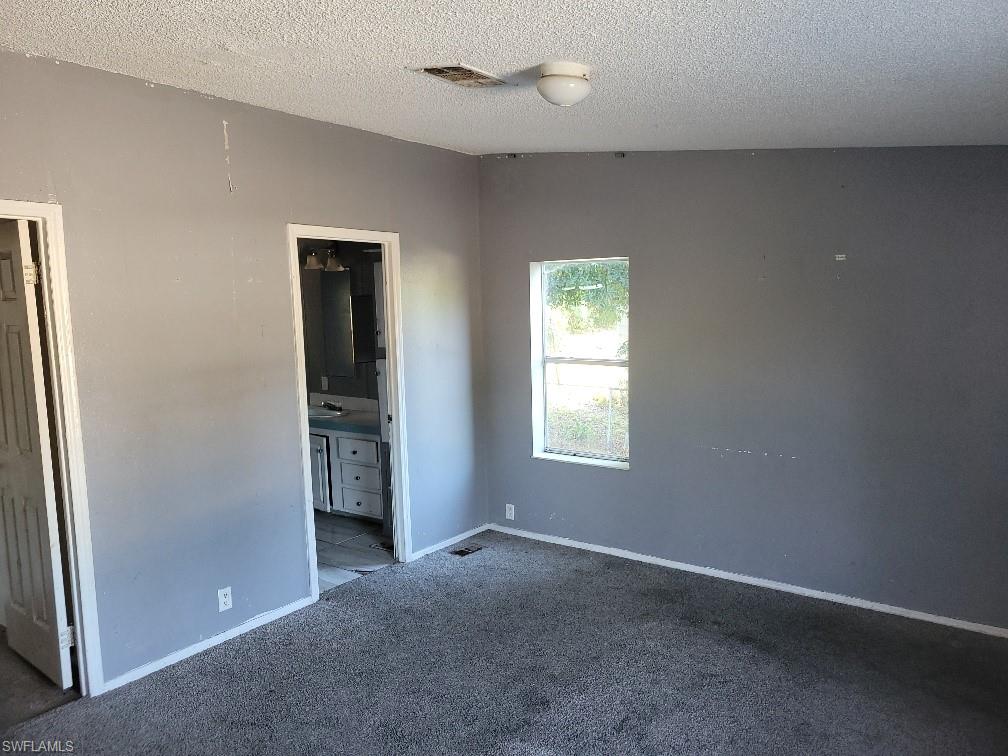 8239 Tolles Dr Property Photo 4