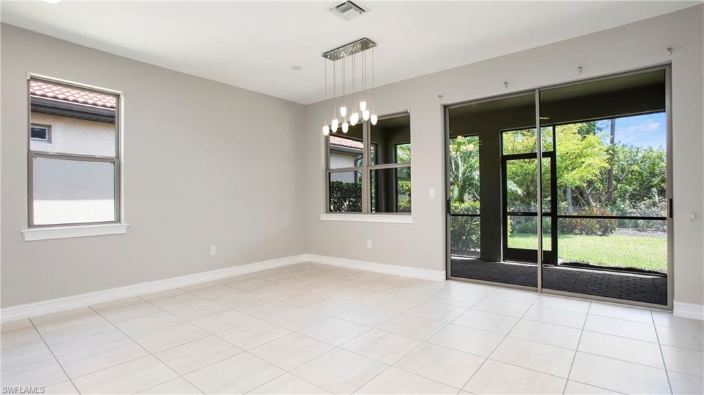 16440 Aberdeen Way Property Photo 6