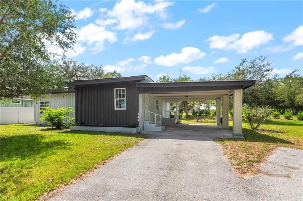 120 College St Property Photo