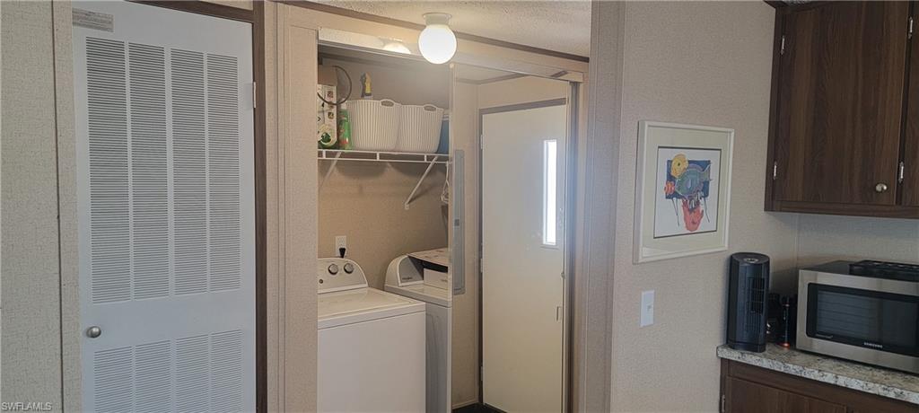4709 Kon Tiki Ln Property Photo 18