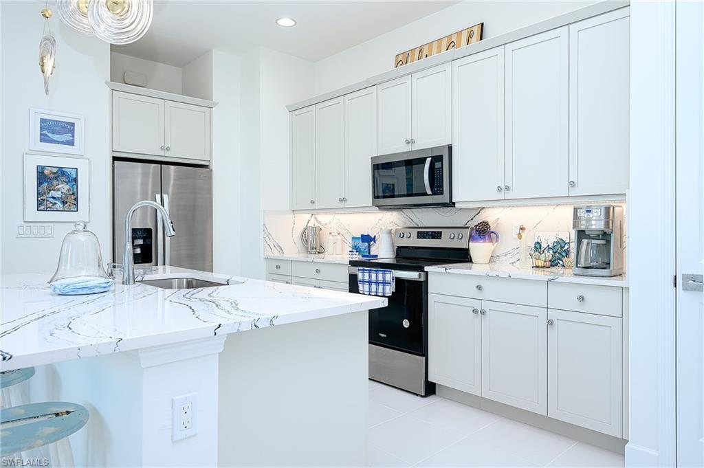 7251 Saona Ct Property Photo 6