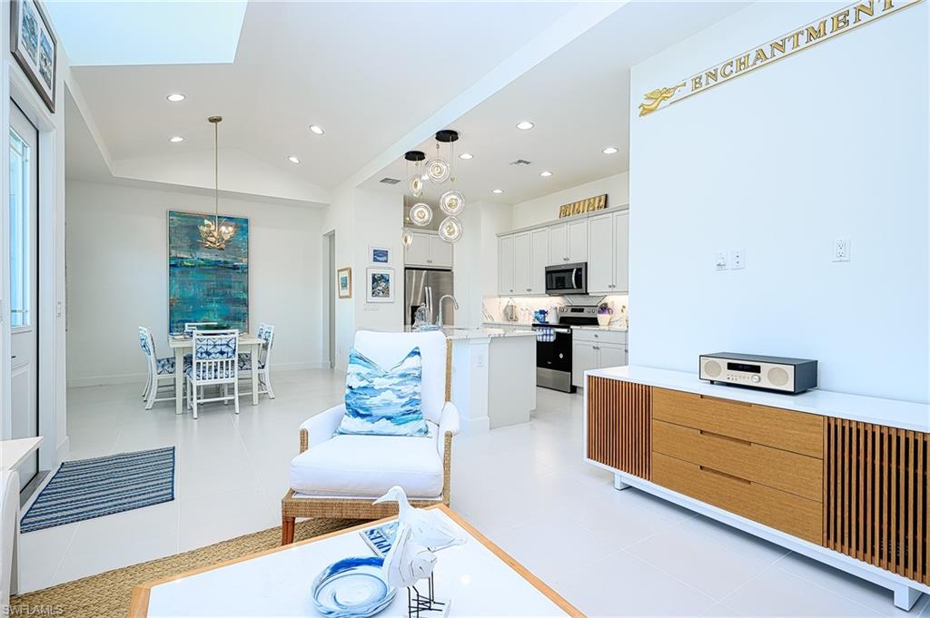 7251 Saona Ct Property Photo 14