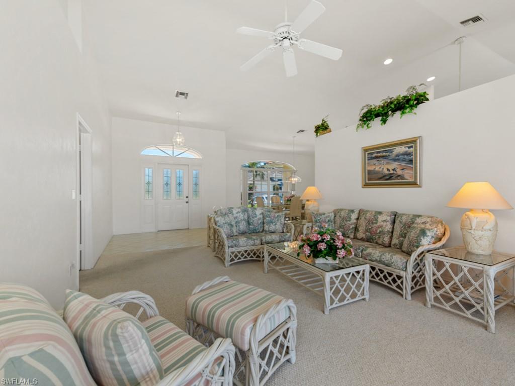 248 Capistrano Ct Property Photo 4