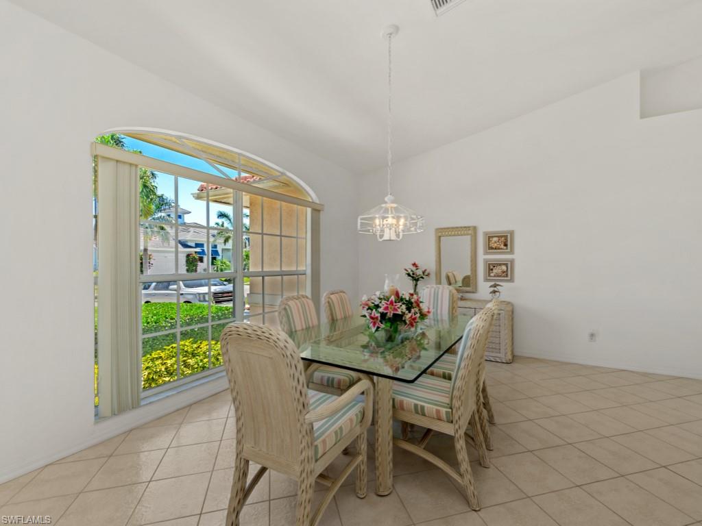 248 Capistrano Ct Property Photo 9