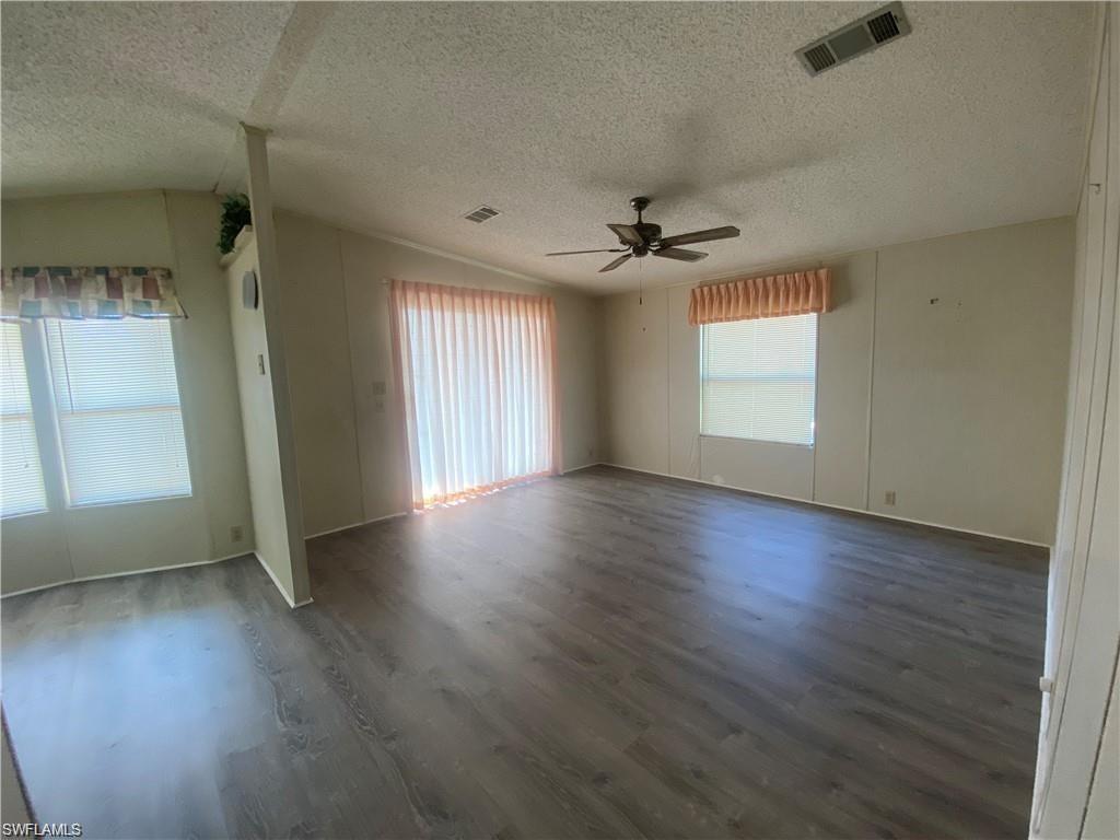 26356 Charlotte Dr Property Photo 4