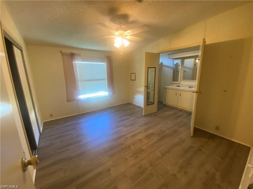 26356 Charlotte Dr Property Photo 6
