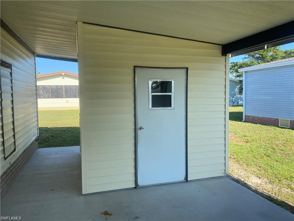 26356 Charlotte Dr Property Photo 10