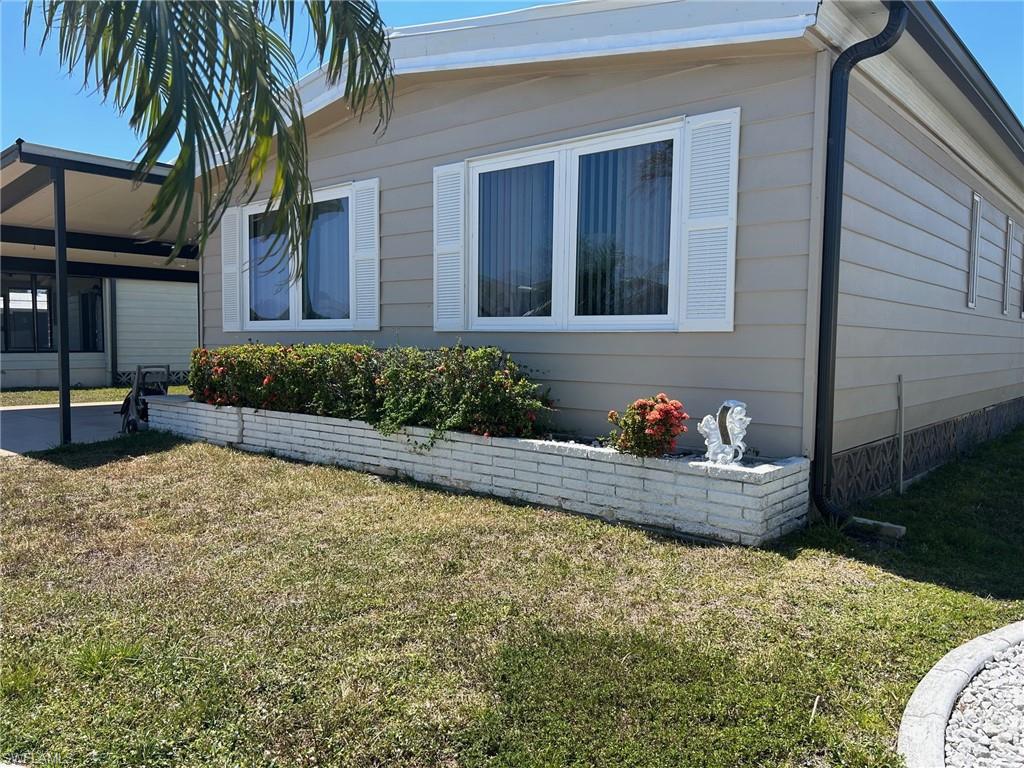 196 Palm Harbor Dr Property Photo 2