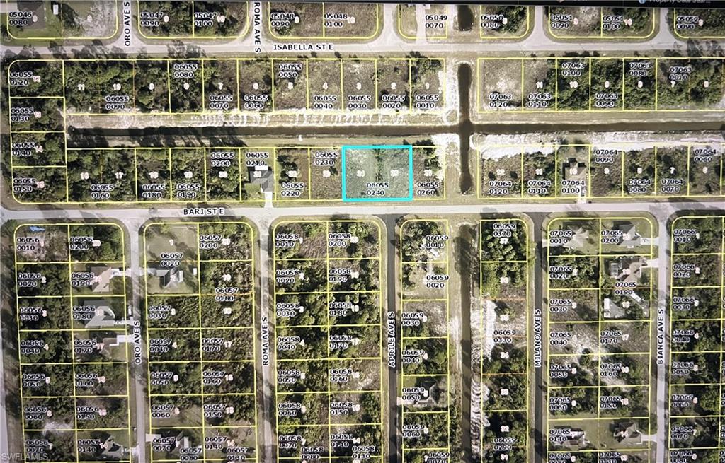 1221 Bari St E Property Photo 3