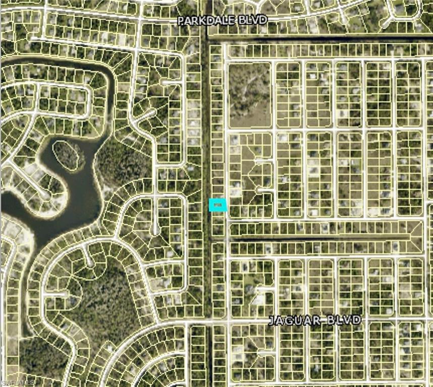742 Aletha Ave S Property Photo 2