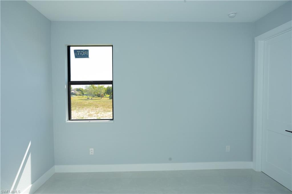 313 Ne 5th Ter Property Photo 32