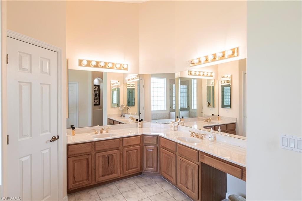 15420 Greenock Ln Property Photo 23