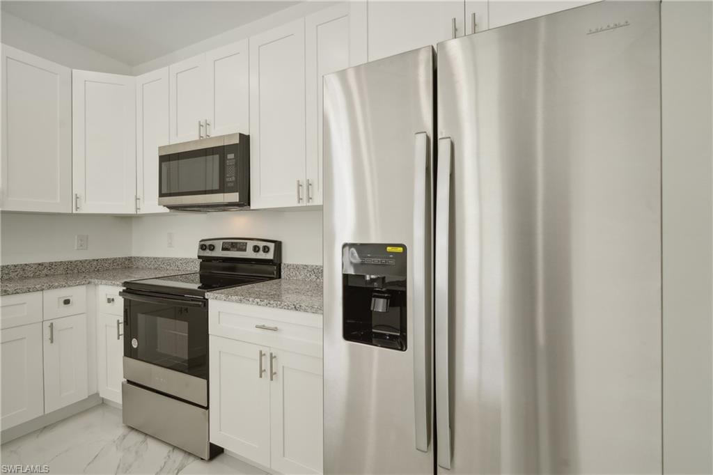 6012 Paula Ave N Property Photo 11