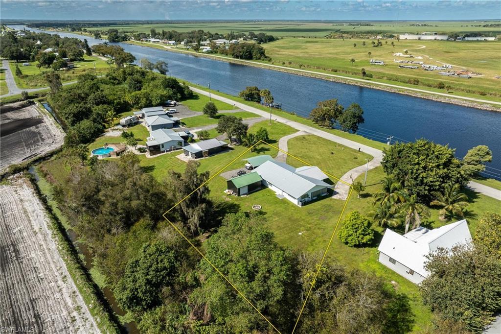 2099 River Rd Property Photo 30