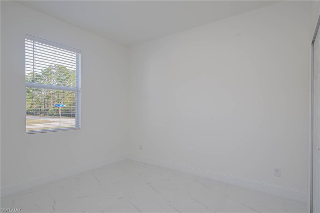 3301 32nd St W Property Photo 19