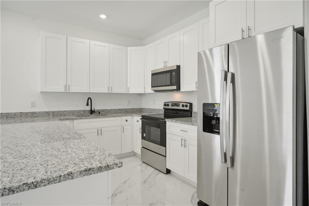 3306 56th St W Property Photo 6