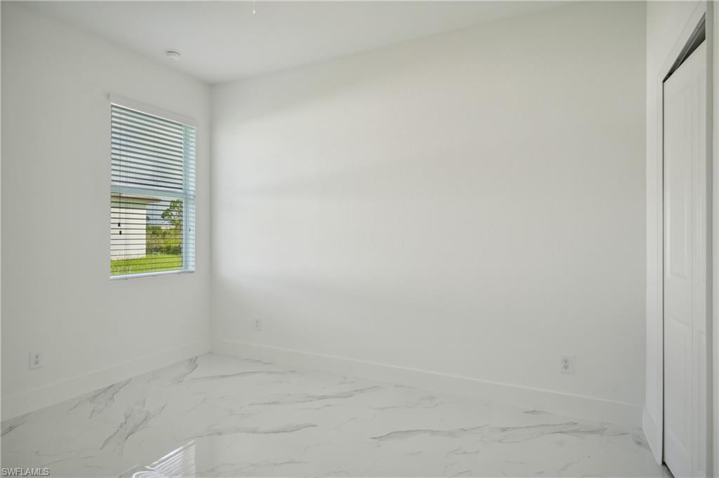 3306 56th St W Property Photo 16