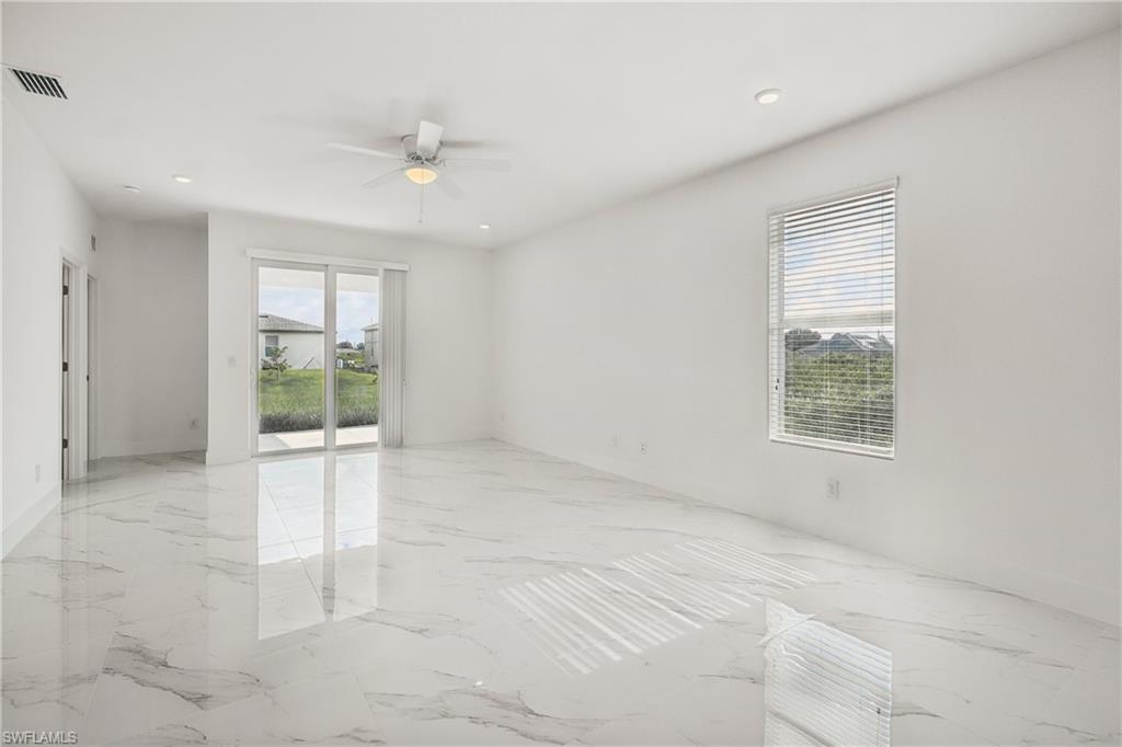 3306 56th St W Property Photo 18