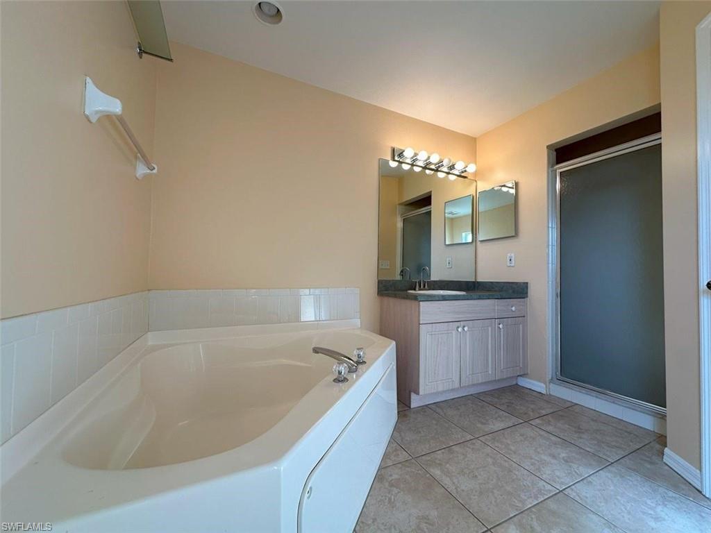 2718 Nw 5th St Property Photo 12