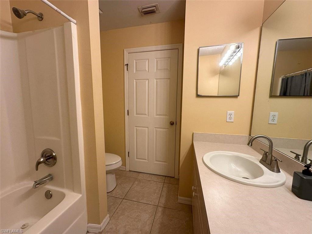 2718 Nw 5th St Property Photo 19