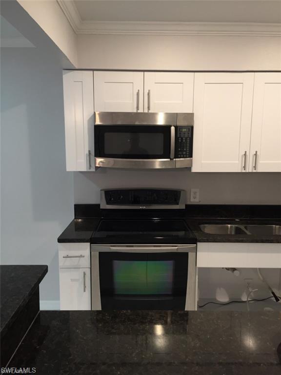 2937 Winkler Ave # 1208 Property Photo 5