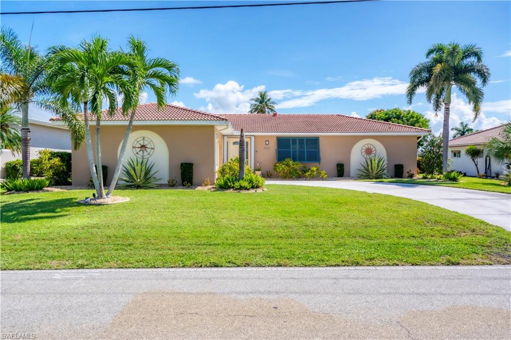 890 Coronado Dr Property Photo