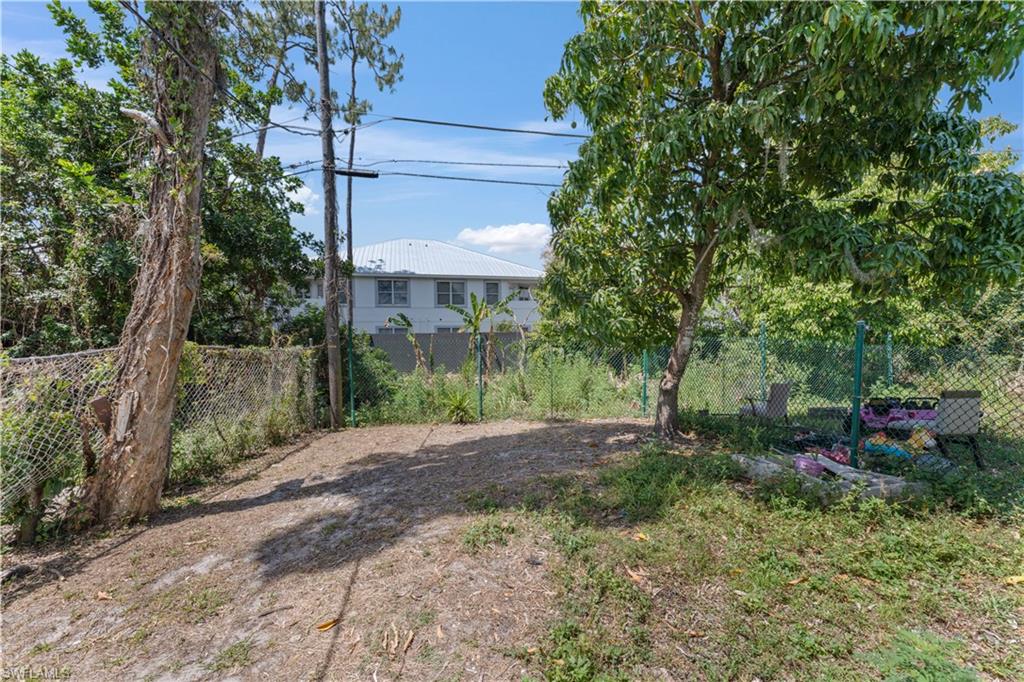 5632 10th Ave Property Photo 6