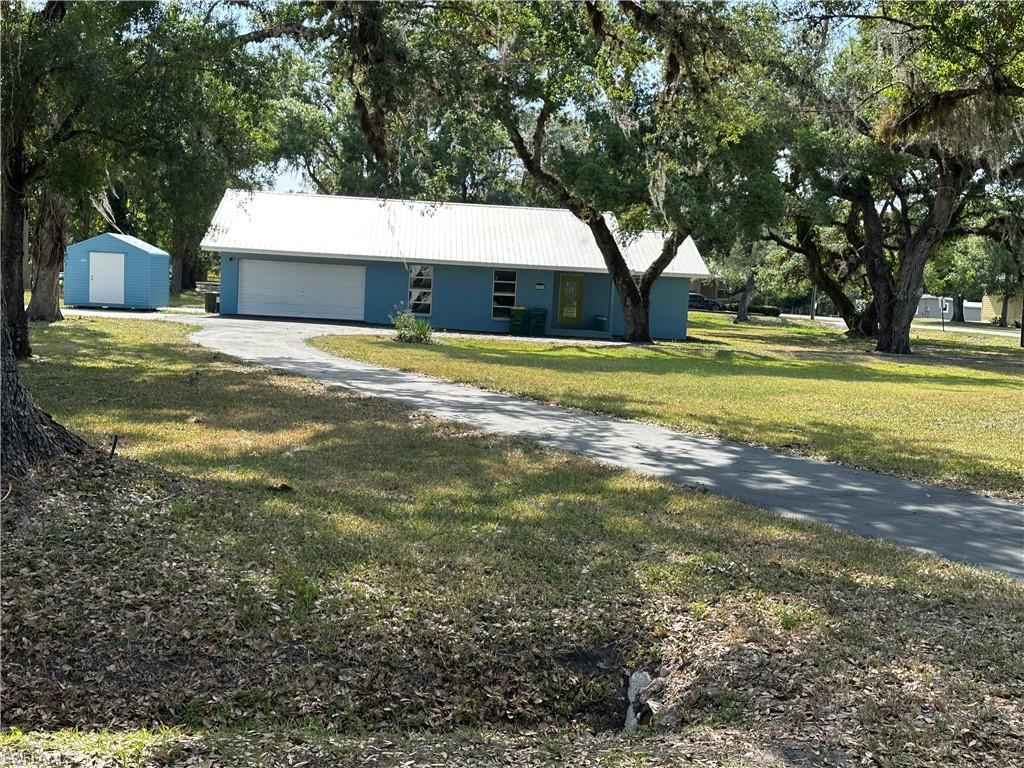 265 Fort Thompson Ave Property Photo