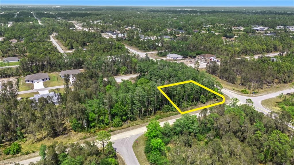 573 Ladd St Property Photo 8