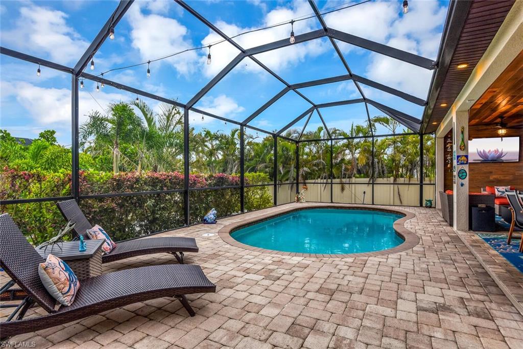 2728 Beach Pkwy W Property Photo 3