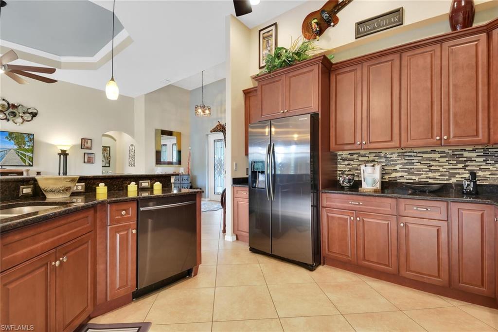 2728 Beach Pkwy W Property Photo 7