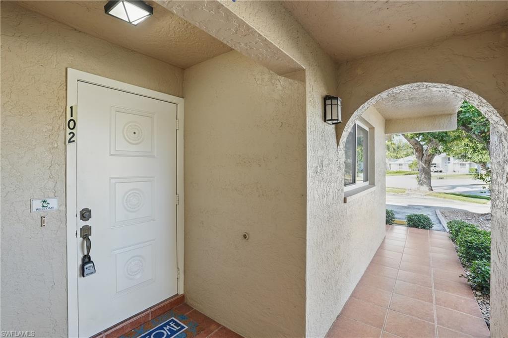 4321 Country Club Blvd # 102 Property Photo 2