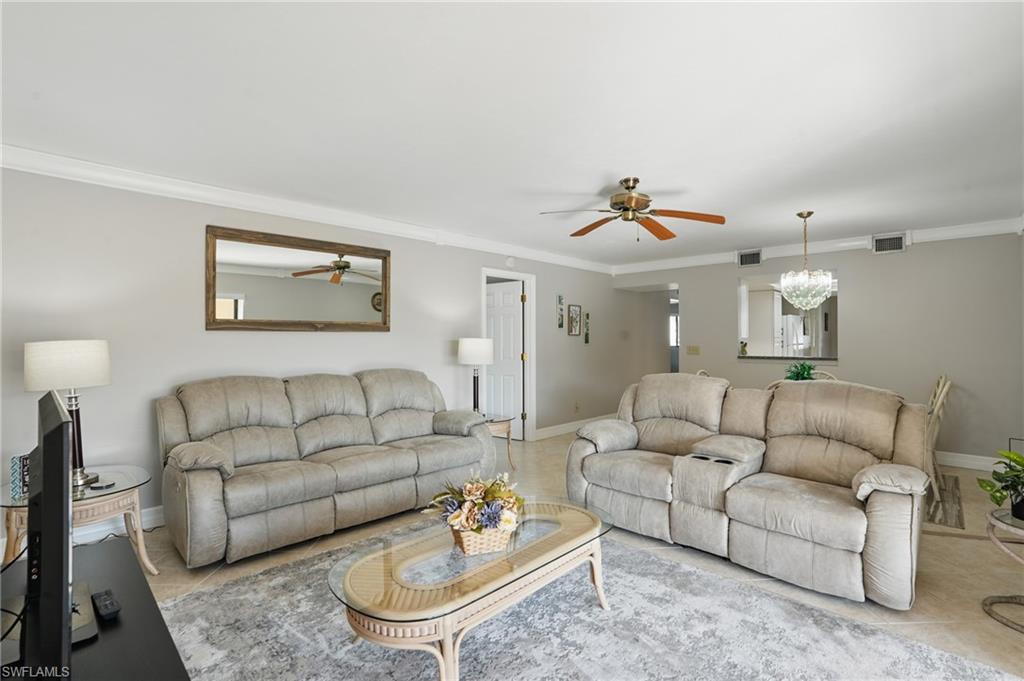 4321 Country Club Blvd # 102 Property Photo 3