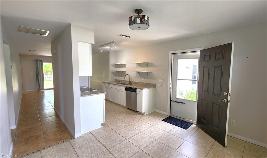 4615 Se 4th Pl # A Property Photo 4