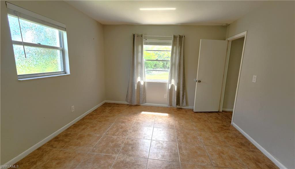 4615 Se 4th Pl # A Property Photo 14