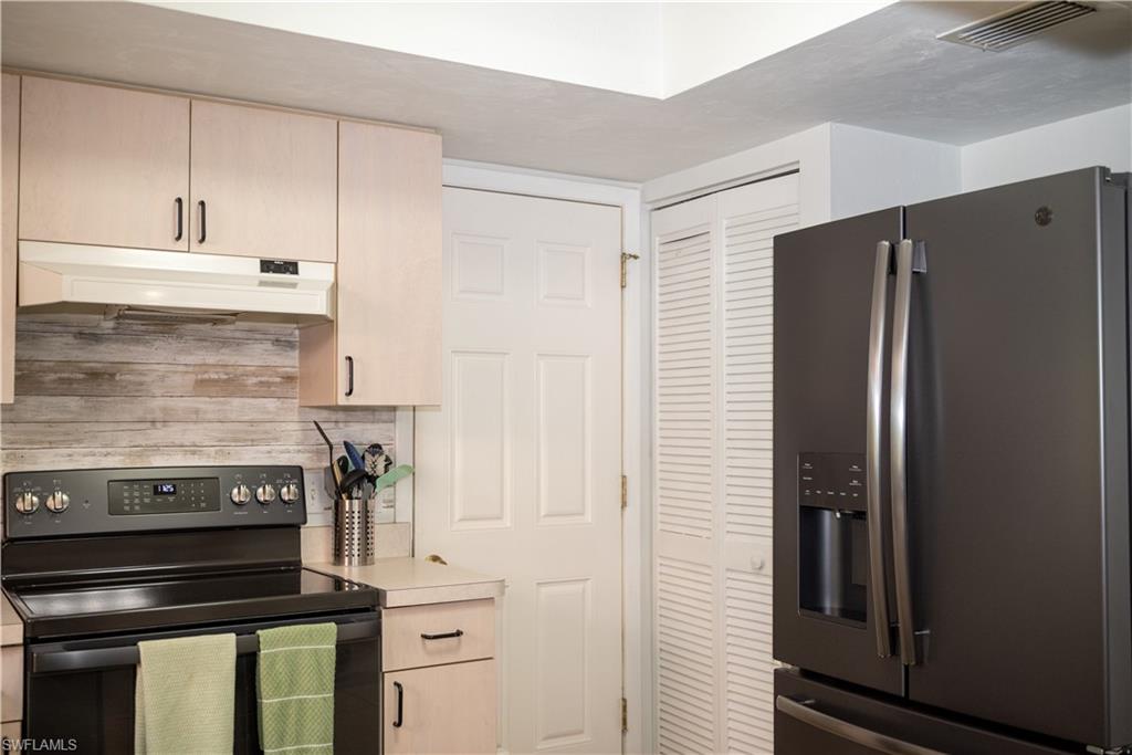 5870 Star Grass Ln Property Photo 11