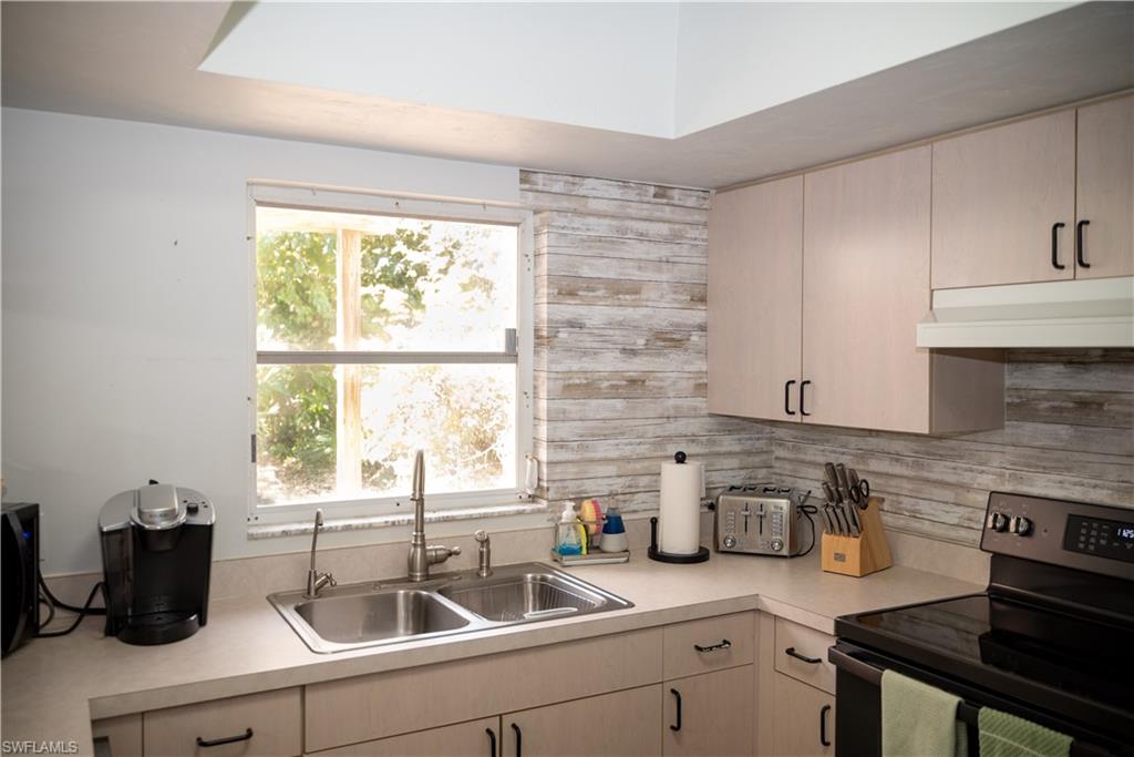 5870 Star Grass Ln Property Photo 12
