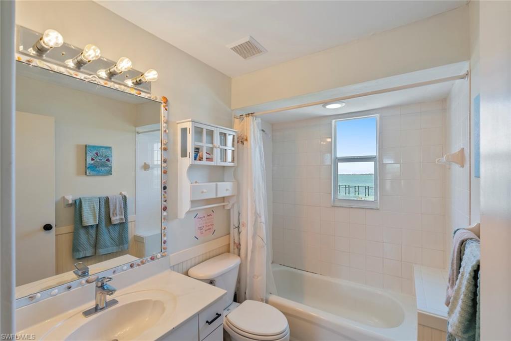 11240 Pejuan Shores Property Photo 28