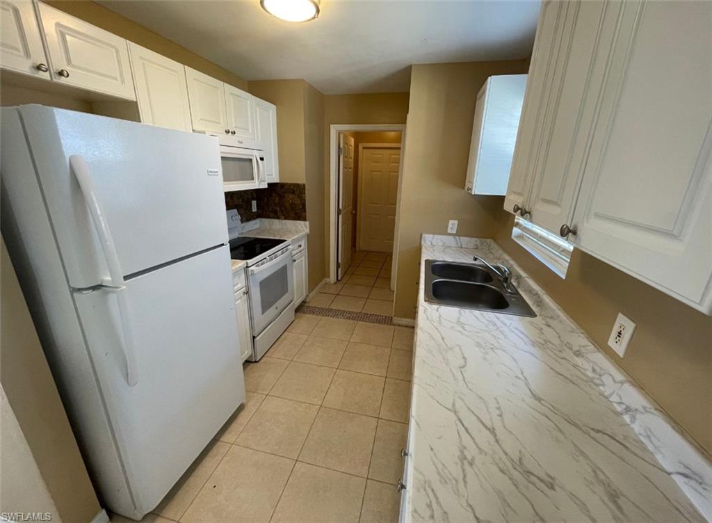 7064 Tide Cir Property Photo 4