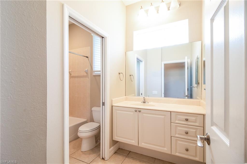 870 Ohio Ct Property Photo 14