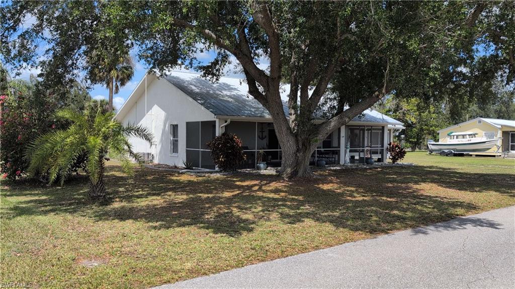 1159 Lock Ln Property Photo