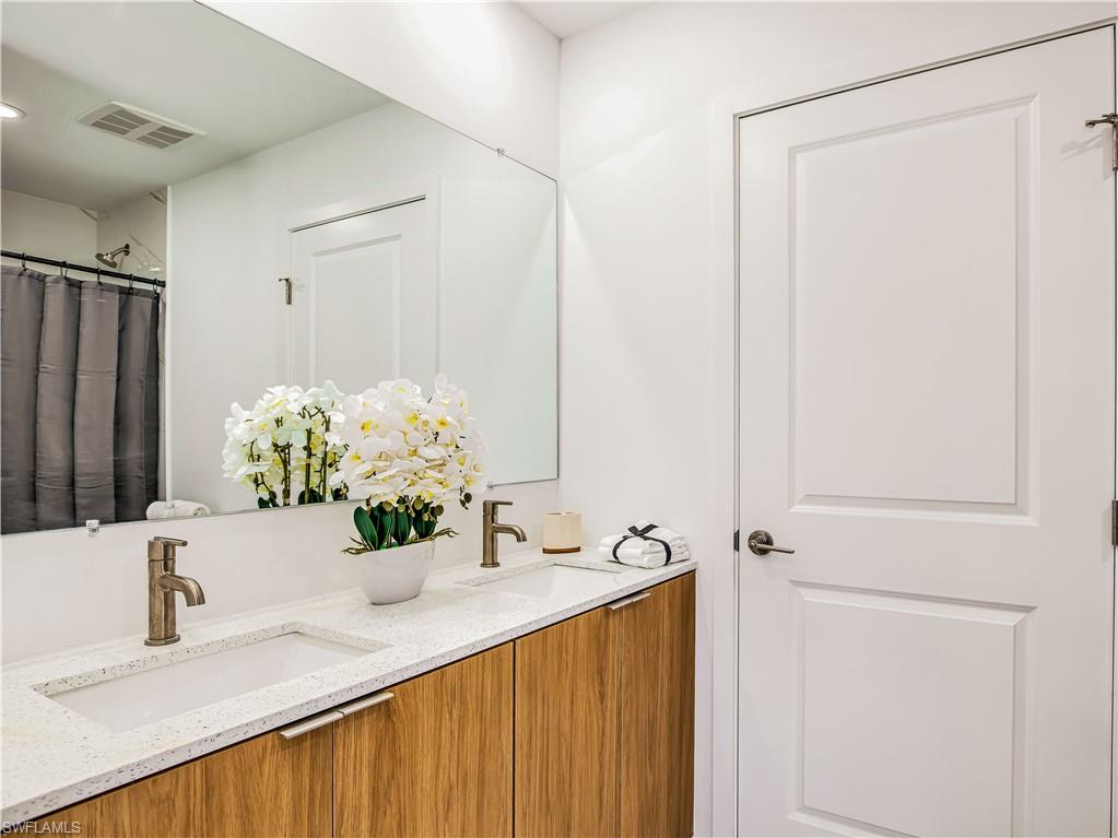 809 Bell Blvd S Property Photo 4