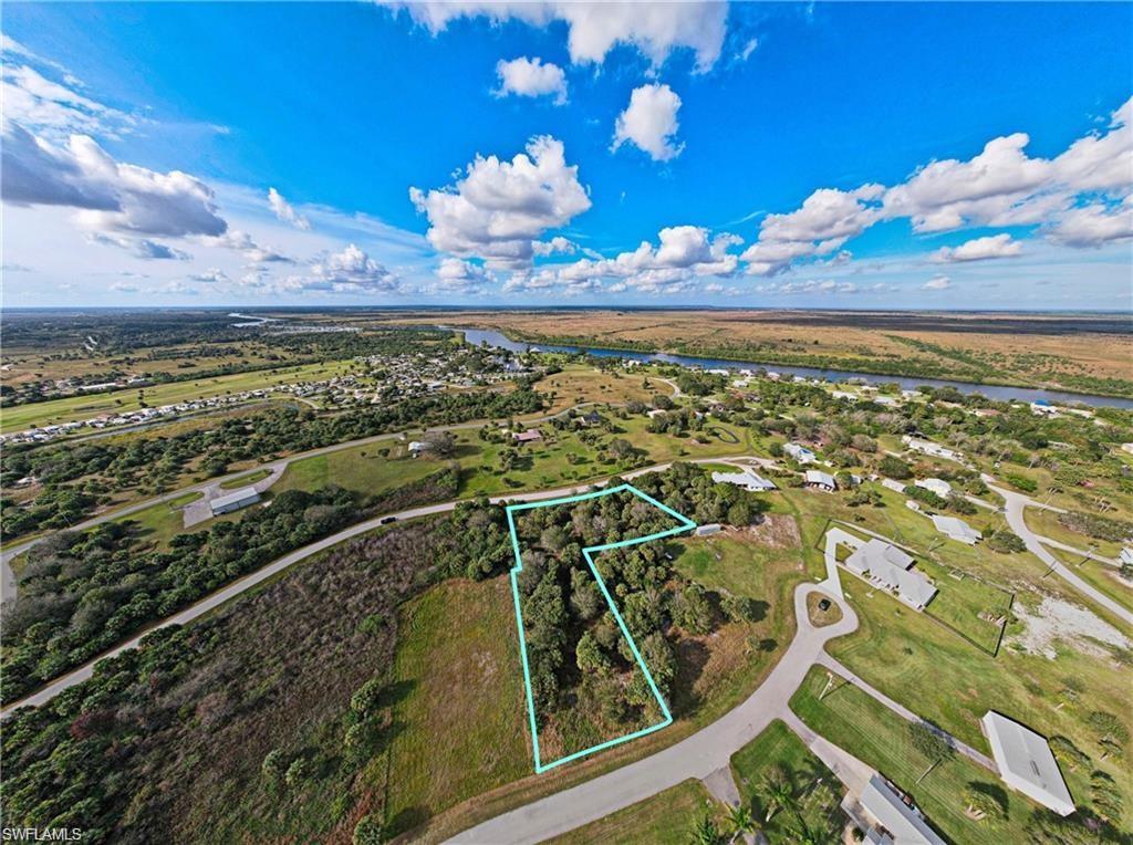 1140 Northside Rd Property Photo 3